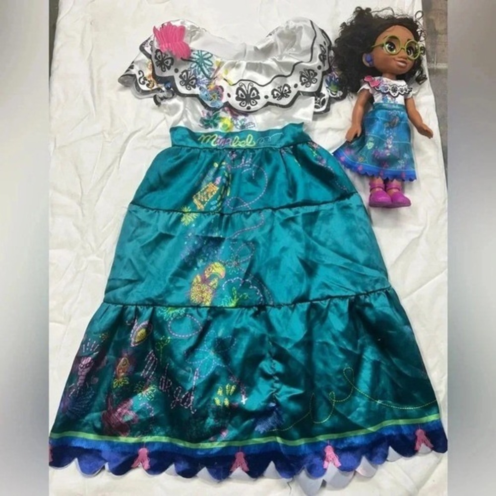 Kids, Disney, Encanto, Maribel costume with‎ doll
